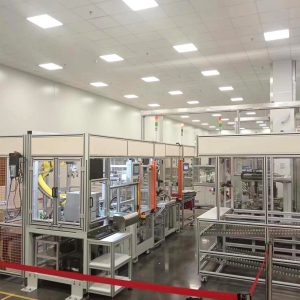 比亚迪汽车膝部安全气囊生产线1