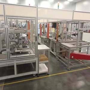 比亚迪汽车膝部安全气囊生产线2